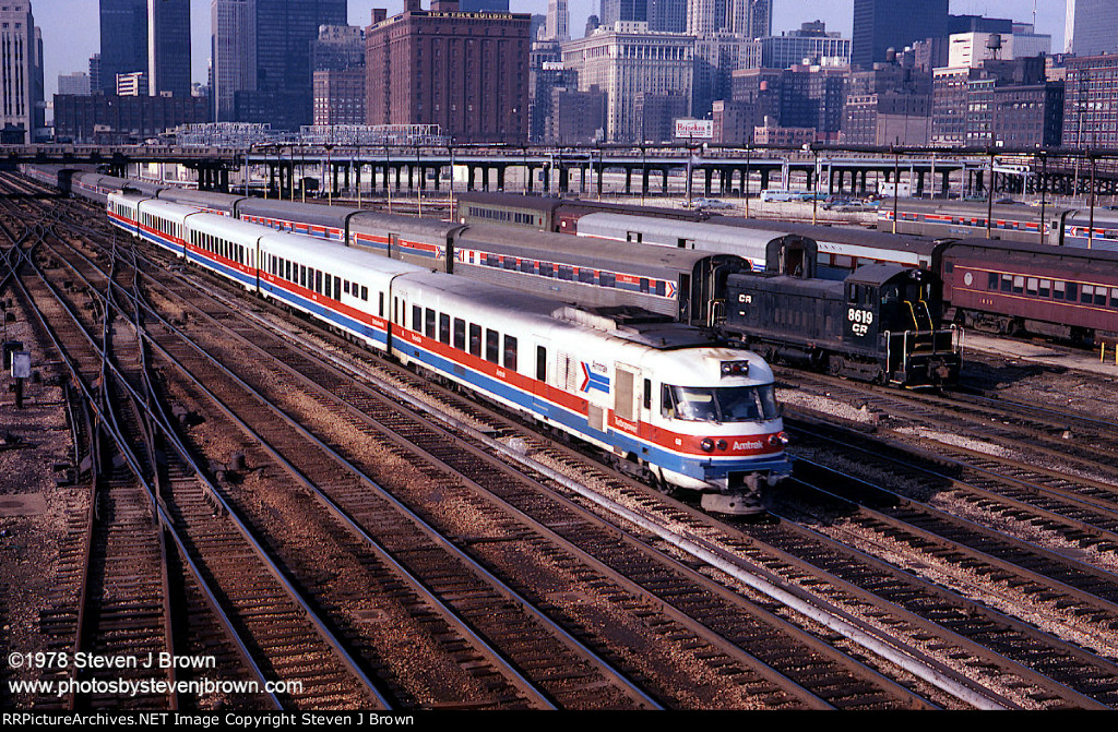 Amtrak RTG 68 - CR SW8 8619